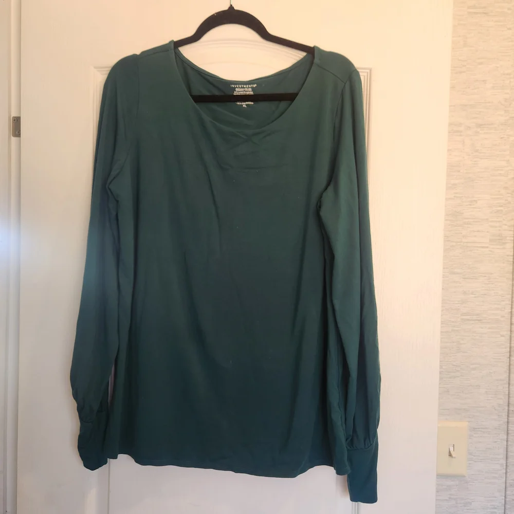 Investments Essentials Green Blouse Size XL Guc